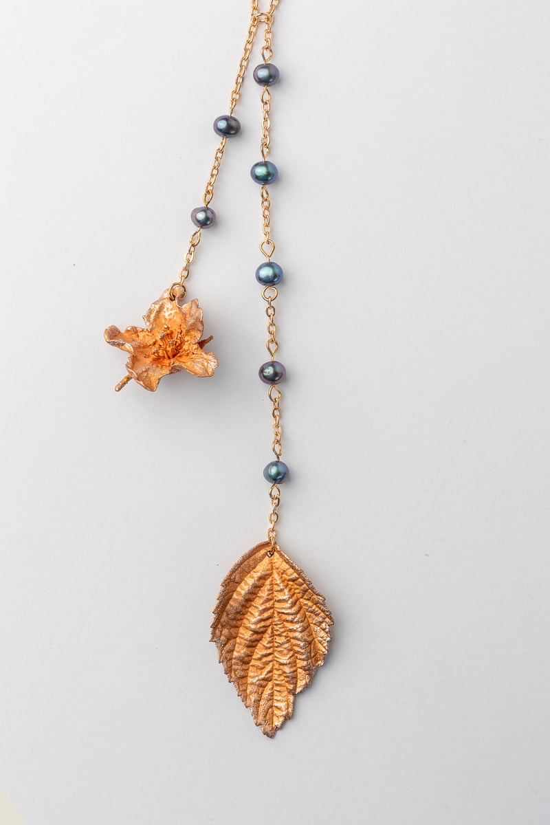 blackberry, black pearls,necklace, náhrdelník, originální šperky, original jewel, jewellery, leafinside, galvanoplastika, copper, best gift, dárek, na valentýna, vánoční dárek, stylový šperk, šperk, madeira collection,
